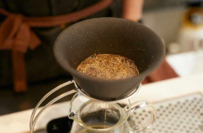 LOCA Ceramic Coffee Filter & Stand Arita-yaki 2-3 Cups ROUND
