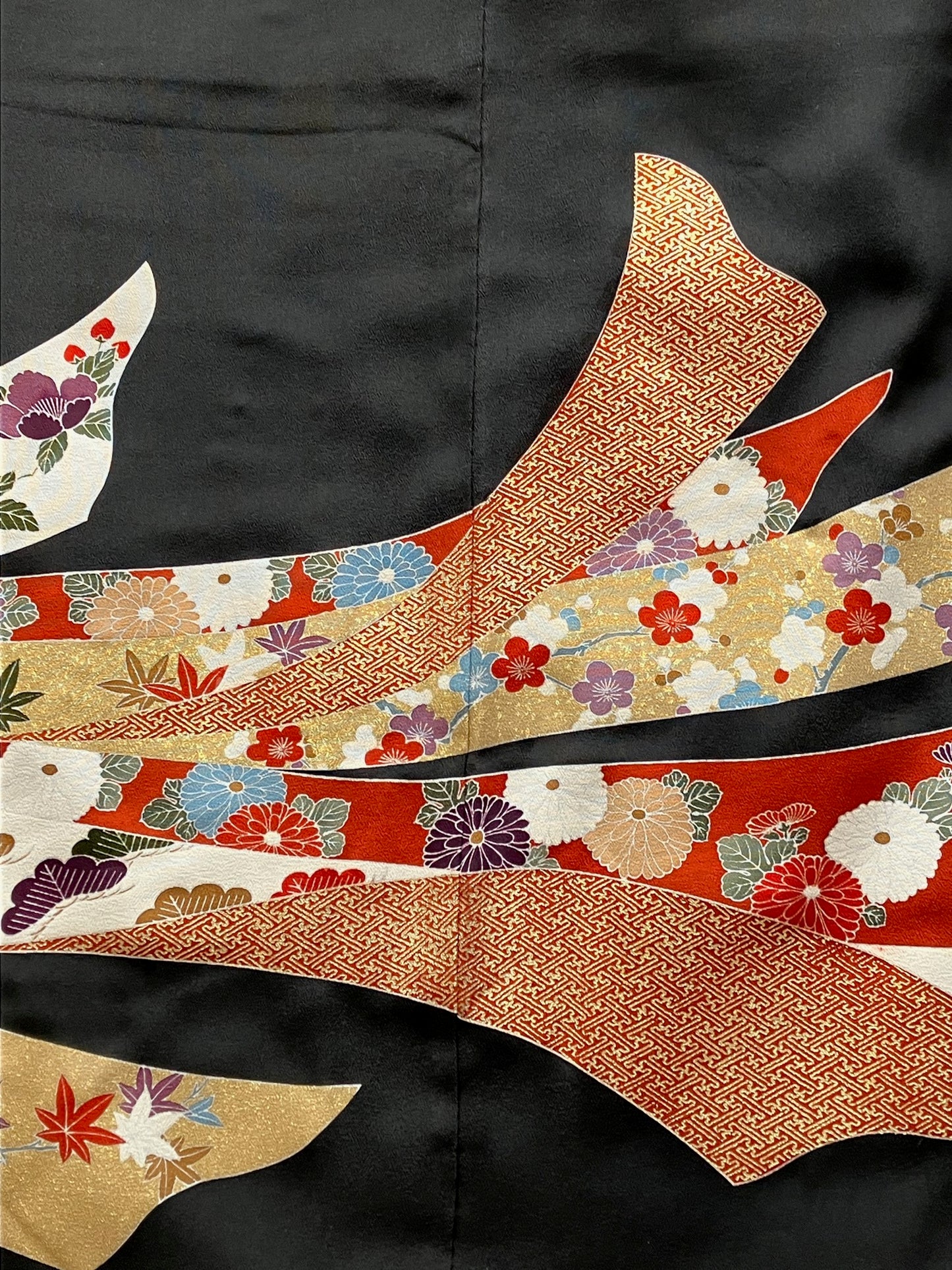 【SALE】Kimono Kuro Tomesode Noshi Pattern