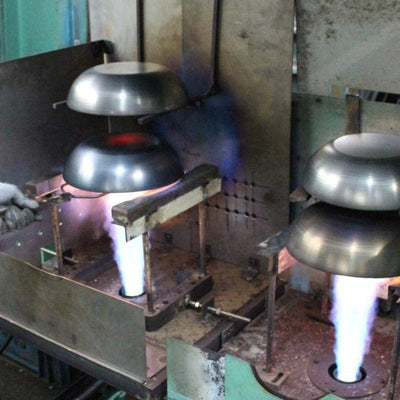 Iron Frying Pan 24cm Wooden Handle IH Compatible Lightweight No Seasoning Required 